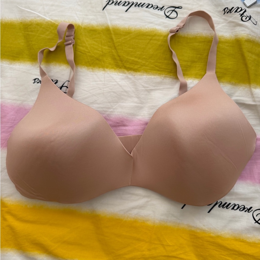 SKIMS WIRELESS FORM PUSH-UP PLUNGE BRA | MICA 38DD